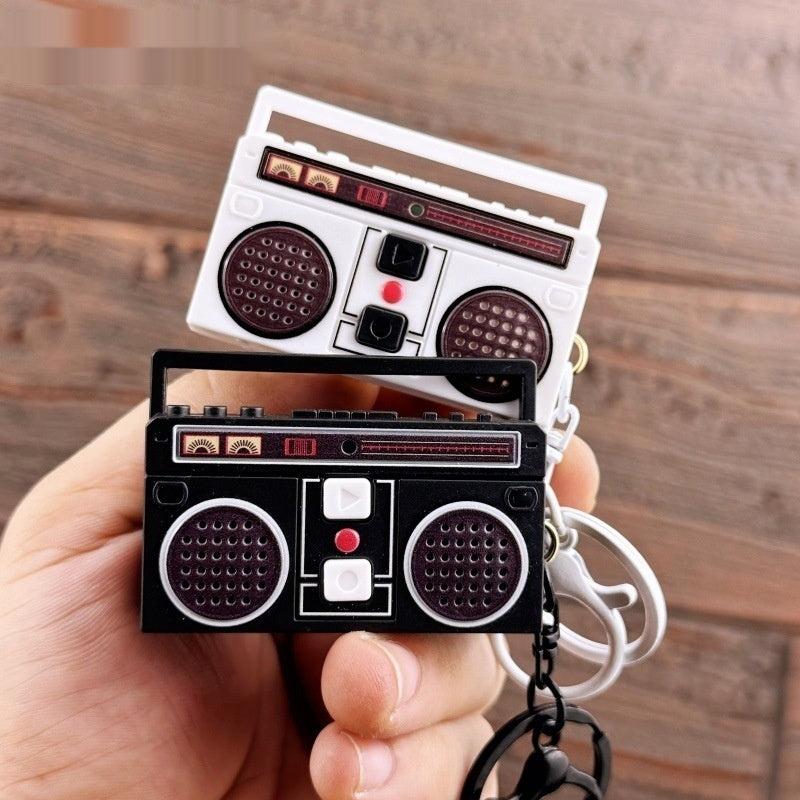 Nostalgic Old-fashioned Mini Retro Classical Radio Pendant